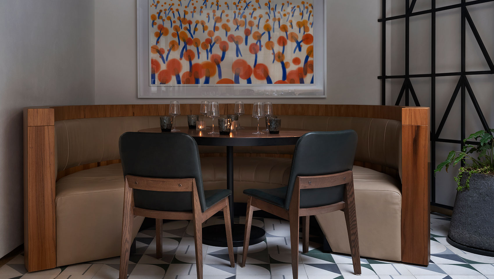 Pepe Mesa Española Dining Room